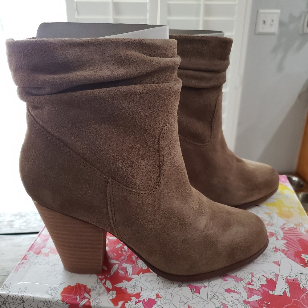 NWT Booties